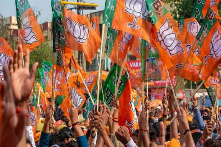 गुजरात में चुनावी नारे भाजपा को ले गए सफलता की और जानिए कौन से थे 2002 से लेके 2022 तक के चुनाव नारे